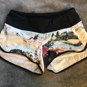 Lululemon Run Speed Shorts Size 4